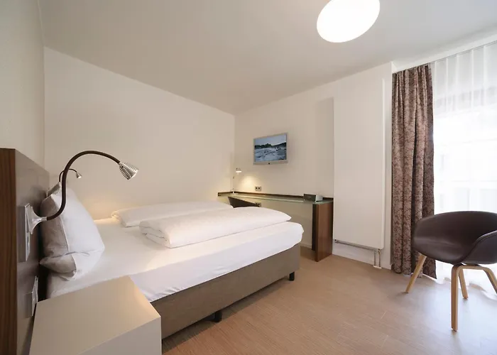 Hotel Seehoernle Hotel & Gasthaus Gaienhofen (Baden-Wurttemberg)